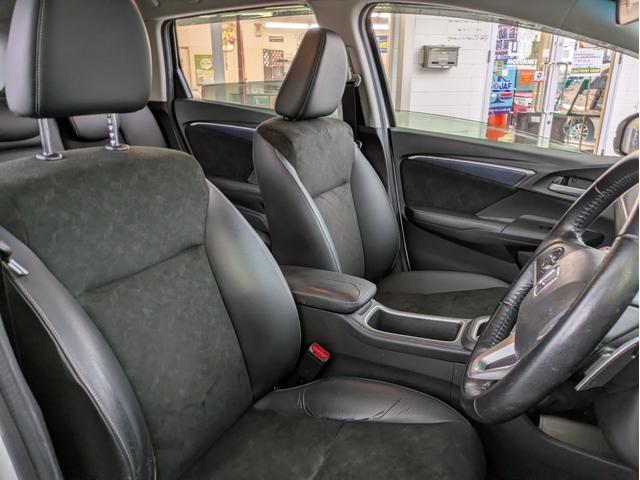 シャトル ハイブリッドＸ　純正ナビ　バックカメラ　フルセグＴＶ　Ｂｌｕｅｔｏｏｔｈオーディオ　ＬＥＤヘッドライト　スマートキー　プッシュスタート　オートエアコン　ＥＴＣ　クルコン　ウインカーミラー　衝突軽減ブレーキ（7枚目）