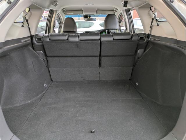 シャトル ハイブリッドＸ　純正ナビ　バックカメラ　フルセグＴＶ　Ｂｌｕｅｔｏｏｔｈオーディオ　ＬＥＤヘッドライト　スマートキー　プッシュスタート　オートエアコン　ＥＴＣ　クルコン　ウインカーミラー　衝突軽減ブレーキ（11枚目）