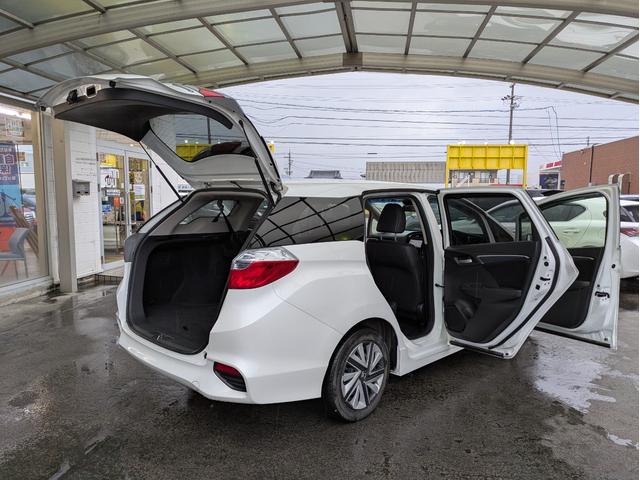 シャトル ハイブリッドＸ　純正ナビ　バックカメラ　フルセグＴＶ　Ｂｌｕｅｔｏｏｔｈオーディオ　ＬＥＤヘッドライト　スマートキー　プッシュスタート　オートエアコン　ＥＴＣ　クルコン　ウインカーミラー　衝突軽減ブレーキ（58枚目）