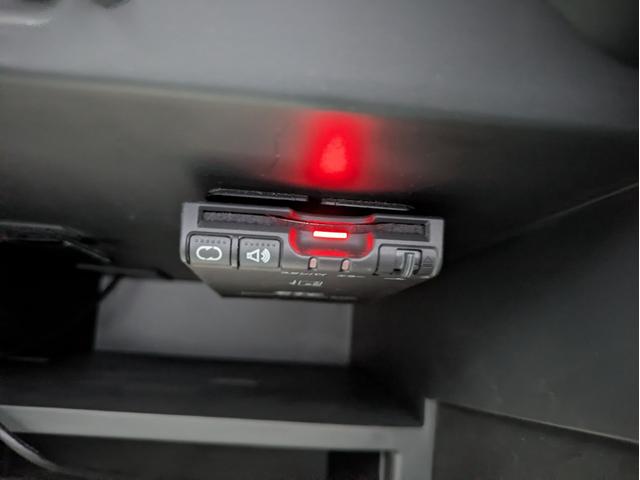 ノート Ｘ　ＤＩＧ－Ｓ　Ｖセレクション＋セーフティ　純正ＳＤナビ　フルセグＴＶ　アラウンドビューモニタ　Ｂｌｕｅｔｏｏｔｈオーディオ　ＣＤ／ＤＶＤ再生　アイドリングストップ　オートエアコン　ＥＴＣ　スマートキー　プッシュスタート　ウインカーミラー（21枚目）