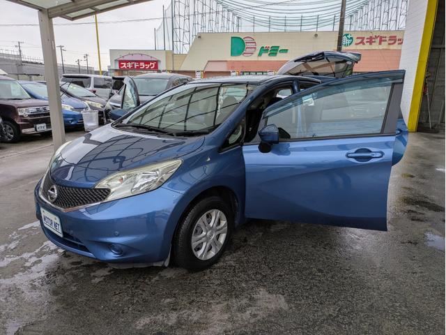 ノート Ｘ　ＤＩＧ－Ｓ　Ｖセレクション＋セーフティ　純正ＳＤナビ　フルセグＴＶ　アラウンドビューモニタ　Ｂｌｕｅｔｏｏｔｈオーディオ　ＣＤ／ＤＶＤ再生　アイドリングストップ　オートエアコン　ＥＴＣ　スマートキー　プッシュスタート　ウインカーミラー（46枚目）