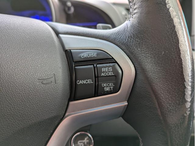 CR-Z α 純正HDDナビ ETC バックカメラ USB入力端子 ワンセグTV CD/DVD再生 オートライト HIDヘッドライト フロントフォグランプ クルーズコントロール パドルシフト スマートキー(18枚目)