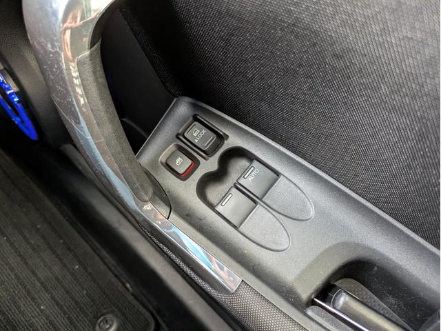 CR-Z α 純正HDDナビ ETC バックカメラ USB入力端子 ワンセグTV CD/DVD再生 オートライト HIDヘッドライト フロントフォグランプ クルーズコントロール パドルシフト スマートキー(31枚目)