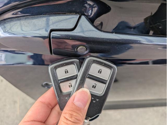 シャトル ハイブリッドX 社外HDDナビ BTオーディオ ETC バックカメラ USB入力端子 フルセグTV 衝突軽減ブレーキ クルーズコントロール ハーフレザーシート オートライト LEDヘッドライト パドルシフト(33枚目)