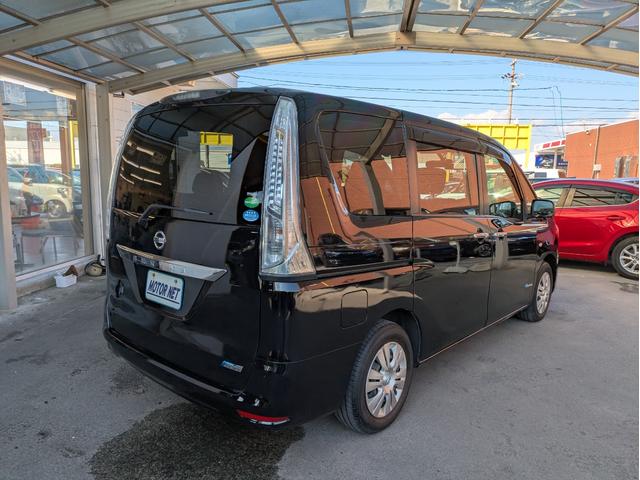 セレナ ２０Ｘ　Ｓ－ハイブリッド　純正ＳＤナビ　ＢＴオーディオ　ＥＴＣ　バックカメラ　ＵＳＢ入力端子　フルセグＴＶ　ＣＤ／ＤＶＤ再生　両側電動スライドドア　オートライト　クルーズコントロール　プッシュスタート　３列シート８人乗り（37枚目）