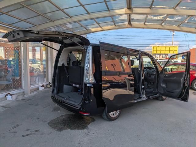 セレナ ２０Ｘ　Ｓ－ハイブリッド　純正ＳＤナビ　ＢＴオーディオ　ＥＴＣ　バックカメラ　ＵＳＢ入力端子　フルセグＴＶ　ＣＤ／ＤＶＤ再生　両側電動スライドドア　オートライト　クルーズコントロール　プッシュスタート　３列シート８人乗り（53枚目）