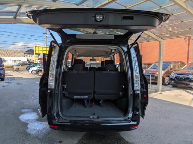 セレナ ２０Ｘ　Ｓ－ハイブリッド　純正ＳＤナビ　ＢＴオーディオ　ＥＴＣ　バックカメラ　ＵＳＢ入力端子　フルセグＴＶ　ＣＤ／ＤＶＤ再生　両側電動スライドドア　オートライト　クルーズコントロール　プッシュスタート　３列シート８人乗り（54枚目）