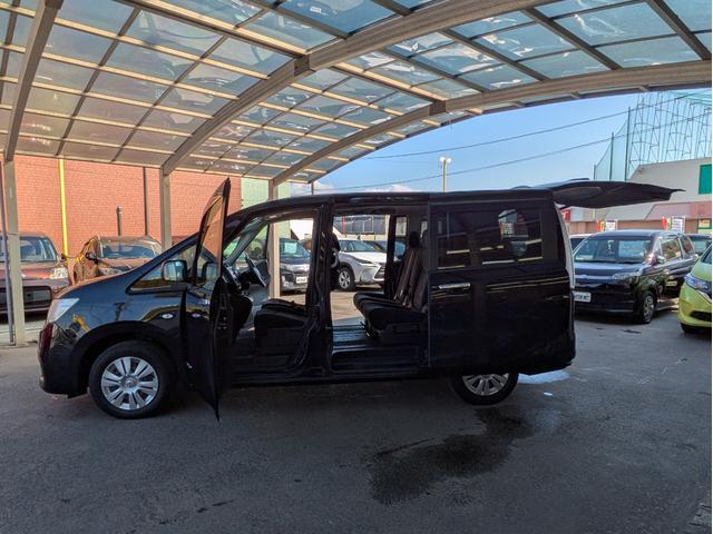 セレナ ２０Ｘ　Ｓ－ハイブリッド　純正ＳＤナビ　ＢＴオーディオ　ＥＴＣ　バックカメラ　ＵＳＢ入力端子　フルセグＴＶ　ＣＤ／ＤＶＤ再生　両側電動スライドドア　オートライト　クルーズコントロール　プッシュスタート　３列シート８人乗り（56枚目）