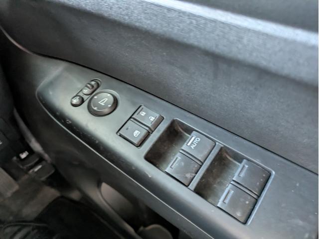 N-BOX G ターボSSパッケージ 純正ナビ BTオーディオ ETC USB入力端子 バックカメラ ワンセグTV 両側電動スライドドア ターボ パドルシフト オートライト HIDヘッドライト 純正14インチAW クルーズコントロール(36枚目)