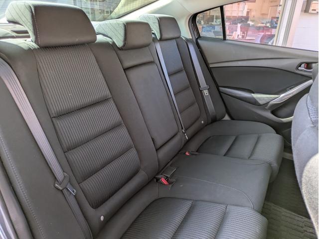 ■モーターネットでは、入庫の際に経験を重ねたスタッフが入念にチェックし自社基準をパスしたお車のみ展示しております。さらに、車のコンディションがお客様にも一目で分かるよう、展示車には車両状態表付