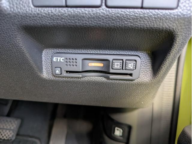 フリード＋ Ｇ・ホンダセンシング　社外ＳＤナビ　ＢＴオーディオ　ドラレコ　ＥＴＣ　バックカメラ　ＣＤ／ＤＶＤ再生　フルセグＴＶ　両側電動スライドドア　追従クルコン　衝突軽減ブレーキ　車線逸脱警報装置　プッシュスタート　ウォークスルー（28枚目）