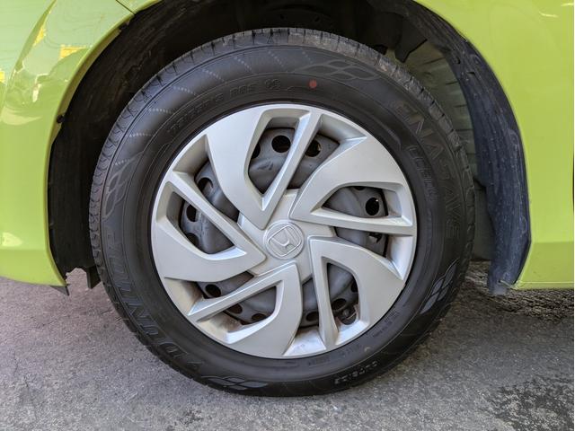 フリード＋ Ｇ・ホンダセンシング　社外ＳＤナビ　ＢＴオーディオ　ドラレコ　ＥＴＣ　バックカメラ　ＣＤ／ＤＶＤ再生　フルセグＴＶ　両側電動スライドドア　追従クルコン　衝突軽減ブレーキ　車線逸脱警報装置　プッシュスタート　ウォークスルー（50枚目）