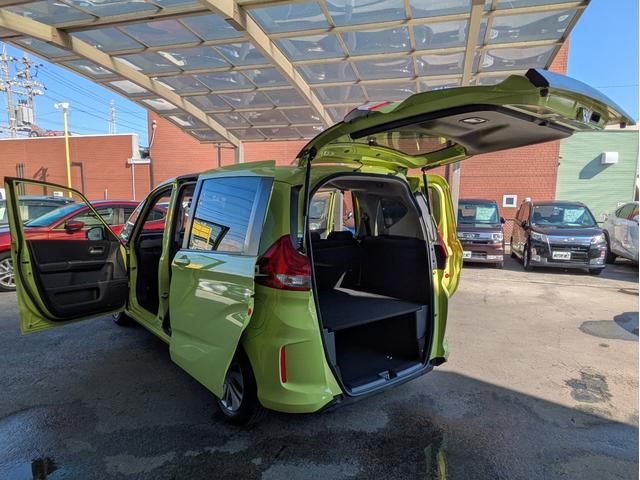 フリード＋ Ｇ・ホンダセンシング　社外ＳＤナビ　ＢＴオーディオ　ドラレコ　ＥＴＣ　バックカメラ　ＣＤ／ＤＶＤ再生　フルセグＴＶ　両側電動スライドドア　追従クルコン　衝突軽減ブレーキ　車線逸脱警報装置　プッシュスタート　ウォークスルー（60枚目）