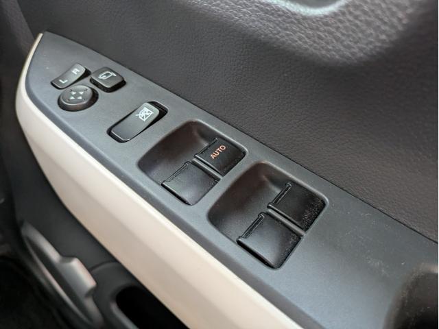 ハスラー Ｇ　社外メモリーナビ　ＢＴオーディオ　ＥＴＣ　バックカメラ　ＵＳＢ入力端子　衝突軽減ブレーキ　車線逸脱警報装置　アイドリングストップ　ベンチシート　シートヒーター　プッシュスタート　ステアリングリモコン（25枚目）