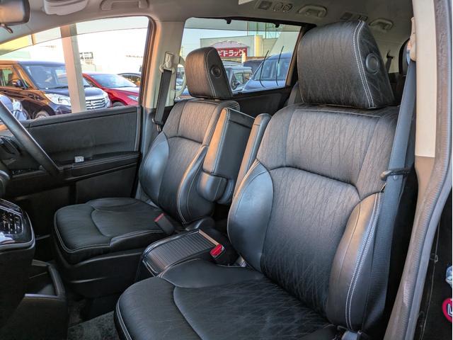 オデッセイ アブソルート・ＥＸホンダセンシング　純正ナビ　ＢＴオーディオ　全周囲・バックカメラ　ＥＴＣ　後席モニター　ＵＳＢ入力端子　追従クルコン　衝突軽減ブレーキ　車線逸脱警報　ハーフレザーシート　フルエアロ　オートライト　両側電動スライドドア（13枚目）