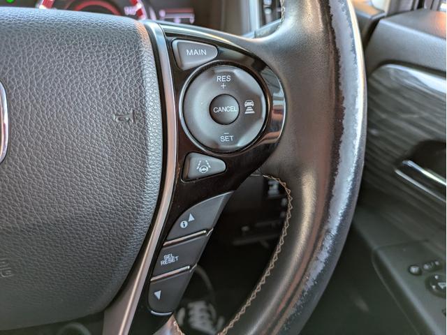 オデッセイ アブソルート・ＥＸホンダセンシング　純正ナビ　ＢＴオーディオ　全周囲・バックカメラ　ＥＴＣ　後席モニター　ＵＳＢ入力端子　追従クルコン　衝突軽減ブレーキ　車線逸脱警報　ハーフレザーシート　フルエアロ　オートライト　両側電動スライドドア（18枚目）