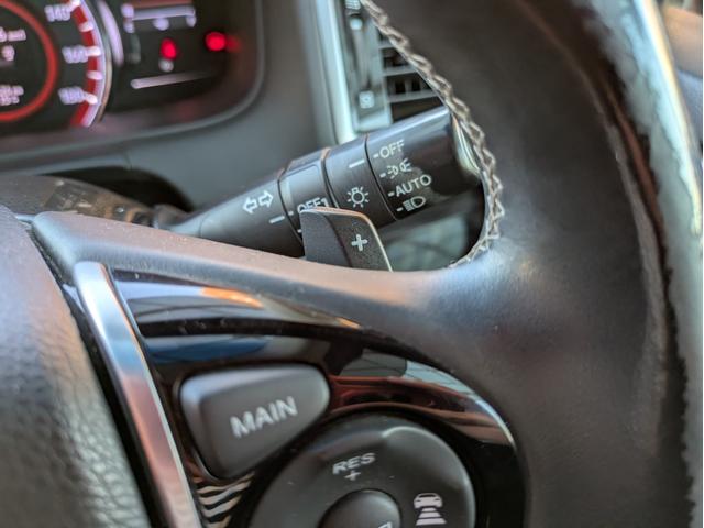 オデッセイ アブソルート・ＥＸホンダセンシング　純正ナビ　ＢＴオーディオ　全周囲・バックカメラ　ＥＴＣ　後席モニター　ＵＳＢ入力端子　追従クルコン　衝突軽減ブレーキ　車線逸脱警報　ハーフレザーシート　フルエアロ　オートライト　両側電動スライドドア（20枚目）