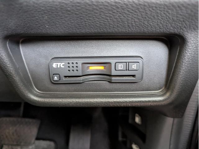 オデッセイ アブソルート・ＥＸホンダセンシング　純正ナビ　ＢＴオーディオ　全周囲・バックカメラ　ＥＴＣ　後席モニター　ＵＳＢ入力端子　追従クルコン　衝突軽減ブレーキ　車線逸脱警報　ハーフレザーシート　フルエアロ　オートライト　両側電動スライドドア（28枚目）