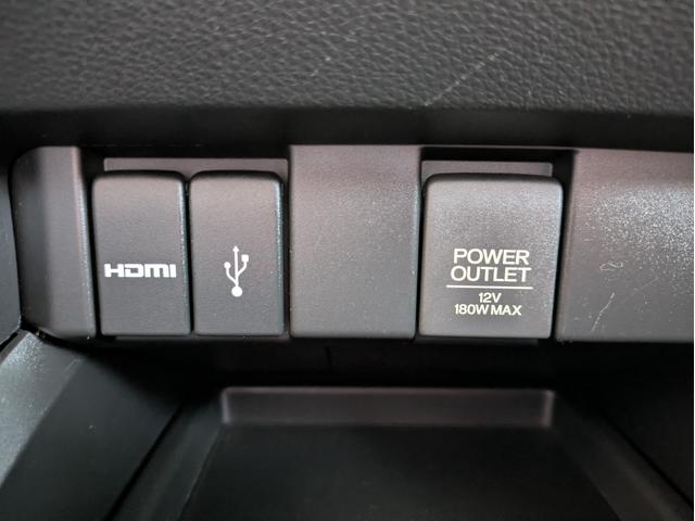 オデッセイ アブソルート・ＥＸホンダセンシング　純正ナビ　ＢＴオーディオ　全周囲・バックカメラ　ＥＴＣ　後席モニター　ＵＳＢ入力端子　追従クルコン　衝突軽減ブレーキ　車線逸脱警報　ハーフレザーシート　フルエアロ　オートライト　両側電動スライドドア（29枚目）