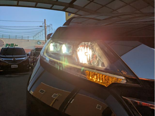 オデッセイ アブソルート・ＥＸホンダセンシング　純正ナビ　ＢＴオーディオ　全周囲・バックカメラ　ＥＴＣ　後席モニター　ＵＳＢ入力端子　追従クルコン　衝突軽減ブレーキ　車線逸脱警報　ハーフレザーシート　フルエアロ　オートライト　両側電動スライドドア（45枚目）