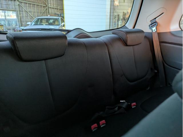 ビアンテ グランツ　純正ＨＤＤナビ　後席モニター　ドラレコ　ＥＴＣ　バックカメラ　ＵＳＢ入力端子　ワンセグＴＶ　両側電動スライドドア　オートライト　ＨＩＤヘッドライト　スマートキー　ステアリングリモコン　ＣＤ／ＤＶＤ再生（10枚目）