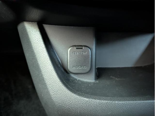 ビアンテ グランツ　純正ＨＤＤナビ　後席モニター　ドラレコ　ＥＴＣ　バックカメラ　ＵＳＢ入力端子　ワンセグＴＶ　両側電動スライドドア　オートライト　ＨＩＤヘッドライト　スマートキー　ステアリングリモコン　ＣＤ／ＤＶＤ再生（26枚目）