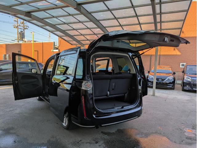 ビアンテ グランツ　純正ＨＤＤナビ　後席モニター　ドラレコ　ＥＴＣ　バックカメラ　ＵＳＢ入力端子　ワンセグＴＶ　両側電動スライドドア　オートライト　ＨＩＤヘッドライト　スマートキー　ステアリングリモコン　ＣＤ／ＤＶＤ再生（56枚目）