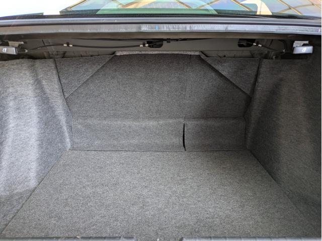 グレイス ＬＸ　純正ディスプレイオーディオ　ワンセグＴＶ　ＥＴＣ　バックカメラ　ＵＳＢ入力端子　ステアリングリモコン　ＬＥＤヘッドライト　フロントフォグランプ　プッシュスタート　アイドリングストップ（12枚目）