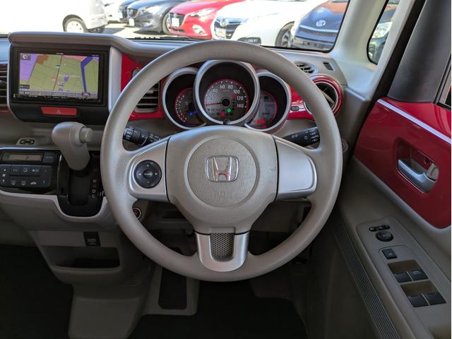 N-BOXスラッシュ G・Aパッケージ 社外SDナビ BTオーディオ フルセグTV バックカメラ CD再生 オートライト HIDヘッドライト プッシュスタート アイドリングストップ 衝突軽減ブレーキ ベンチシート ステアリングリモコン(16枚目)