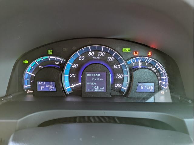 カムリ ハイブリッド　Ｇパッケージ・プレミアムブラック　純正ＳＤナビ　ＢＴオーディオ　ＥＴＣ　バックカメラ　フルセグＴＶ　電動シート　ハーフレザーシート　オートライト　ＬＥＤヘッドライト　オートクルコン　プッシュスタート　純正１７インチＡＷ　フロントフォグ（17枚目）