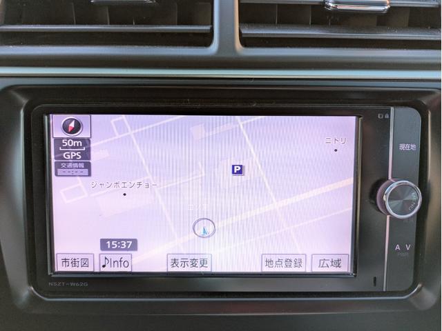 カムリ ハイブリッド　Ｇパッケージ・プレミアムブラック　純正ＳＤナビ　ＢＴオーディオ　ＥＴＣ　バックカメラ　フルセグＴＶ　電動シート　ハーフレザーシート　オートライト　ＬＥＤヘッドライト　オートクルコン　プッシュスタート　純正１７インチＡＷ　フロントフォグ（18枚目）