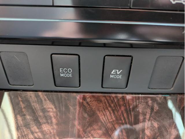 カムリ ハイブリッド　Ｇパッケージ・プレミアムブラック　純正ＳＤナビ　ＢＴオーディオ　ＥＴＣ　バックカメラ　フルセグＴＶ　電動シート　ハーフレザーシート　オートライト　ＬＥＤヘッドライト　オートクルコン　プッシュスタート　純正１７インチＡＷ　フロントフォグ（26枚目）