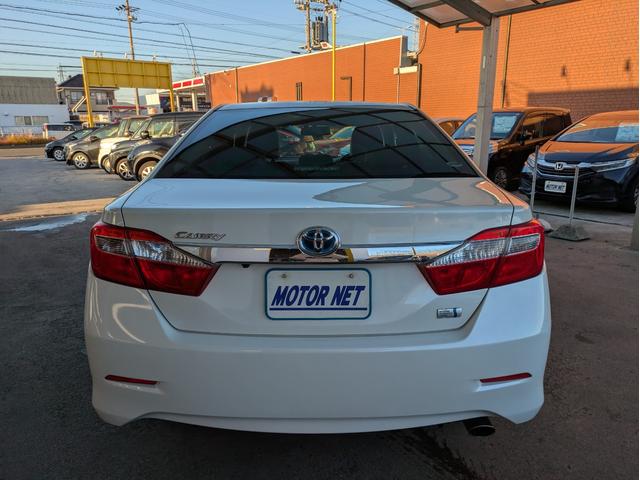 カムリ ハイブリッド　Ｇパッケージ・プレミアムブラック　純正ＳＤナビ　ＢＴオーディオ　ＥＴＣ　バックカメラ　フルセグＴＶ　電動シート　ハーフレザーシート　オートライト　ＬＥＤヘッドライト　オートクルコン　プッシュスタート　純正１７インチＡＷ　フロントフォグ（39枚目）