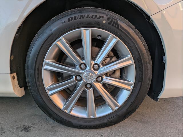 カムリ ハイブリッド　Ｇパッケージ・プレミアムブラック　純正ＳＤナビ　ＢＴオーディオ　ＥＴＣ　バックカメラ　フルセグＴＶ　電動シート　ハーフレザーシート　オートライト　ＬＥＤヘッドライト　オートクルコン　プッシュスタート　純正１７インチＡＷ　フロントフォグ（50枚目）