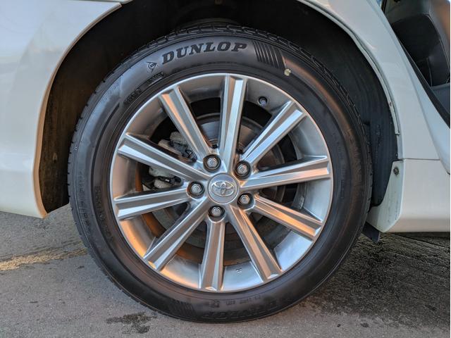 カムリ ハイブリッド　Ｇパッケージ・プレミアムブラック　純正ＳＤナビ　ＢＴオーディオ　ＥＴＣ　バックカメラ　フルセグＴＶ　電動シート　ハーフレザーシート　オートライト　ＬＥＤヘッドライト　オートクルコン　プッシュスタート　純正１７インチＡＷ　フロントフォグ（51枚目）