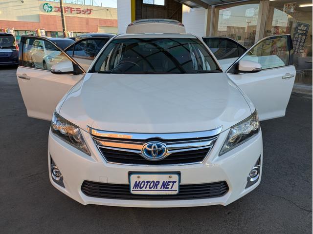 カムリ ハイブリッド　Ｇパッケージ・プレミアムブラック　純正ＳＤナビ　ＢＴオーディオ　ＥＴＣ　バックカメラ　フルセグＴＶ　電動シート　ハーフレザーシート　オートライト　ＬＥＤヘッドライト　オートクルコン　プッシュスタート　純正１７インチＡＷ　フロントフォグ（54枚目）