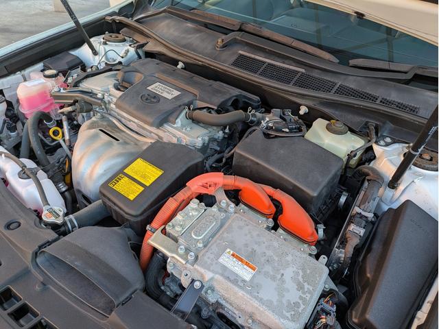 カムリ ハイブリッド　Ｇパッケージ・プレミアムブラック　純正ＳＤナビ　ＢＴオーディオ　ＥＴＣ　バックカメラ　フルセグＴＶ　電動シート　ハーフレザーシート　オートライト　ＬＥＤヘッドライト　オートクルコン　プッシュスタート　純正１７インチＡＷ　フロントフォグ（61枚目）