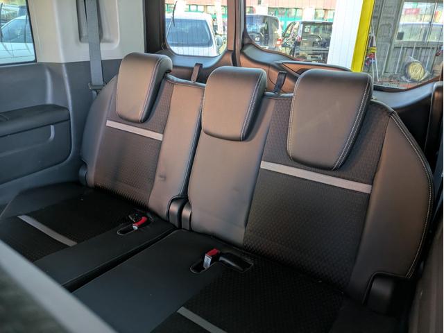 ステップワゴンスパーダ スパーダハイブリッド　Ｇ・ＥＸ　ホンダセンシング　純正ＳＤナビ　ＢＴオーディオ　ＵＳＢ入力端子　後席モニター　ＥＴＣ　全周囲・バックカメラ　　シートヒーター　ハーフレザーシート　オートライト　両側電動スライドドア　追従クルコン　車線逸脱警報装置（11枚目）