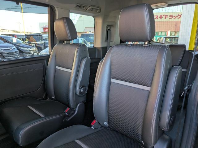 ステップワゴンスパーダ スパーダハイブリッド　Ｇ・ＥＸ　ホンダセンシング　純正ＳＤナビ　ＢＴオーディオ　ＵＳＢ入力端子　後席モニター　ＥＴＣ　全周囲・バックカメラ　　シートヒーター　ハーフレザーシート　オートライト　両側電動スライドドア　追従クルコン　車線逸脱警報装置（12枚目）