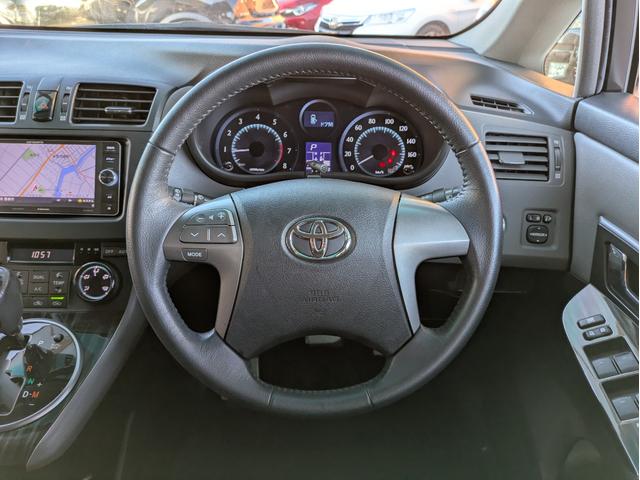 マークＸジオ エアリアル　社外メモリーナビ　ＢＴオーディオ　サイド・バックカメラ　ＣＤ／ＤＶＤ再生　フルセグＴＶ　３列シート７人乗り　オートライト　ＨＩＤヘッドライト　フロントフォグ　ステアリングリモコン　　プッシュスタート（16枚目）