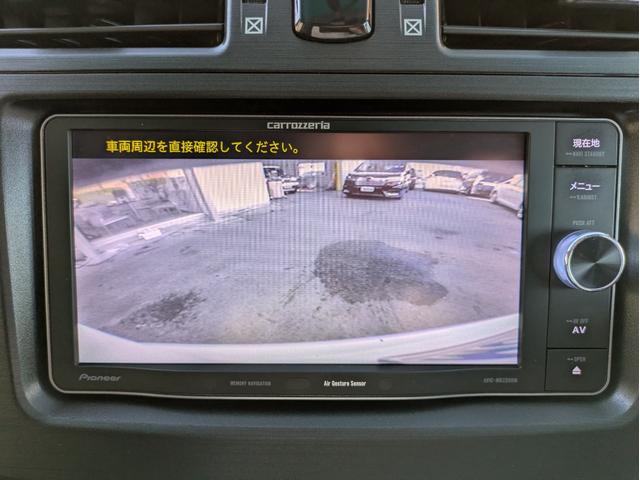 マークＸジオ エアリアル　社外メモリーナビ　ＢＴオーディオ　サイド・バックカメラ　ＣＤ／ＤＶＤ再生　フルセグＴＶ　３列シート７人乗り　オートライト　ＨＩＤヘッドライト　フロントフォグ　ステアリングリモコン　　プッシュスタート（20枚目）