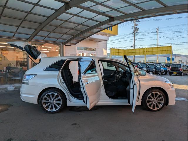 マークＸジオ エアリアル　社外メモリーナビ　ＢＴオーディオ　サイド・バックカメラ　ＣＤ／ＤＶＤ再生　フルセグＴＶ　３列シート７人乗り　オートライト　ＨＩＤヘッドライト　フロントフォグ　ステアリングリモコン　　プッシュスタート（52枚目）