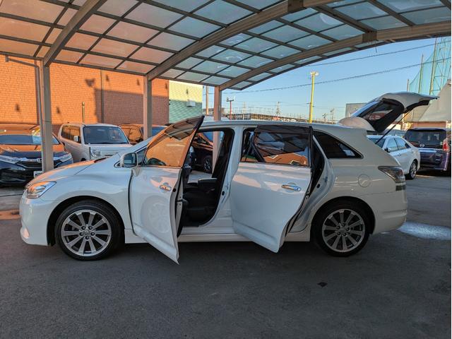 マークＸジオ エアリアル　社外メモリーナビ　ＢＴオーディオ　サイド・バックカメラ　ＣＤ／ＤＶＤ再生　フルセグＴＶ　３列シート７人乗り　オートライト　ＨＩＤヘッドライト　フロントフォグ　ステアリングリモコン　　プッシュスタート（56枚目）