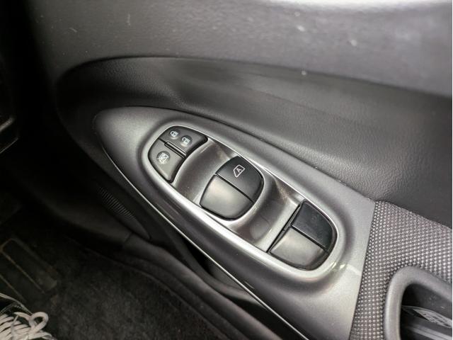 ジューク １５ＲＸ　純正ＳＤナビ　ＢＴオーディオ　ＥＴＣ　バックカメラ　フルセグＴＶ　ＣＤ再生　スマートキー　プッシュスタート　フロントフォグランプ　アイドリングストップ　ウィンカーミラー（27枚目）