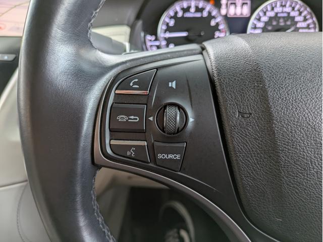 レジェンド ベースグレード 一体型HDDナビ BTオーディオ USB入力端子 ETC 全周囲・バックカメラ 電動シート シートヒーター・エアコン サンルーフ 追従クルコン 障害物センサー オートライト パドルシフト 4WD(15枚目)