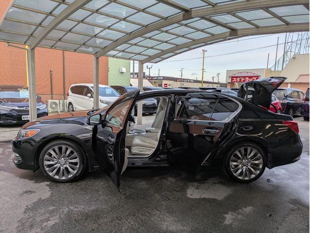 レジェンド ベースグレード 一体型HDDナビ BTオーディオ USB入力端子 ETC 全周囲・バックカメラ 電動シート シートヒーター・エアコン サンルーフ 追従クルコン 障害物センサー オートライト パドルシフト 4WD(65枚目)