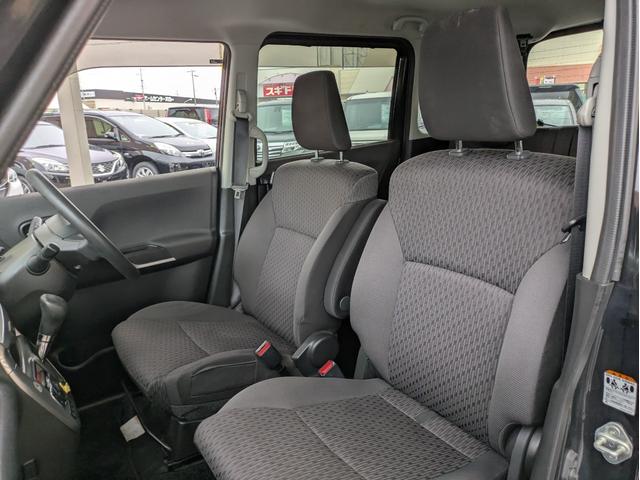 ソリオ ハイブリッドＭＸ　純正ＳＤナビ　ＢＴオーディオ　ＵＳＢ入力端子　バックカメラ　ＥＴＣ　ＣＤ／ＤＶＤ再生　両側スライド片側電動　シートヒーター　ワンオーナー車　純正１５インチＡＷ　プッシュスタート　アイドリングストップ（9枚目）