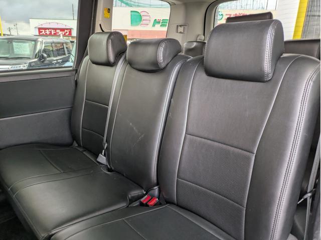 ヴォクシー ＺＳ　煌ＩＩ　純正ＨＤＤナビ　ＢＴオーディオ　ＥＴＣ　バックカメラ　フルセグＴＶ　ＣＤ／ＤＶＤ再生　両側電動スライドドア　オートライト　ＨＩＤヘッドライト　フロントフォグランプ　パドルシフト　ステアリングリモコン（11枚目）