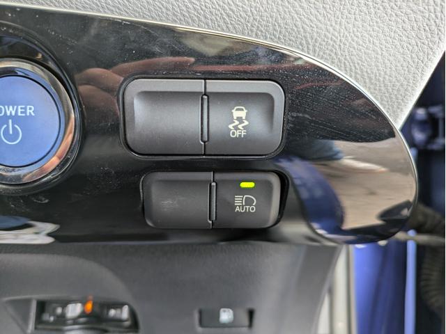 プリウス Ｓ　純正ＳＤナビ　ＢＴオーディオ　ＥＴＣ　バックカメラ　ＣＤ／ＤＶＤ再生　クルーズコントロール　衝突軽減ブレーキ　オートライト　ＬＥＤヘッドライト　オートマチックハイビーム　プッシュスタート　純正ＡＷ（30枚目）