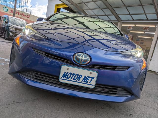 プリウス Ｓ　純正ＳＤナビ　ＢＴオーディオ　ＥＴＣ　バックカメラ　ＣＤ／ＤＶＤ再生　クルーズコントロール　衝突軽減ブレーキ　オートライト　ＬＥＤヘッドライト　オートマチックハイビーム　プッシュスタート　純正ＡＷ（44枚目）